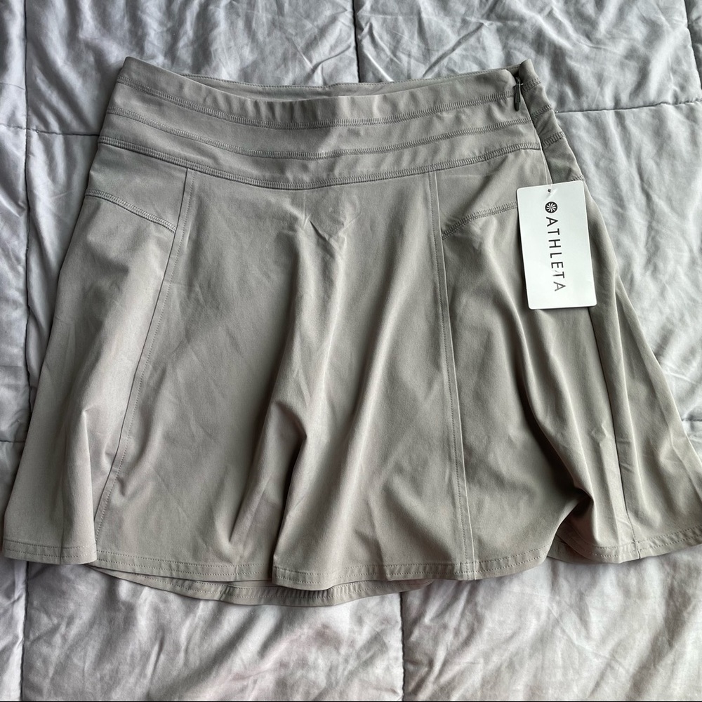 NWT athleta gray skirt. size 4